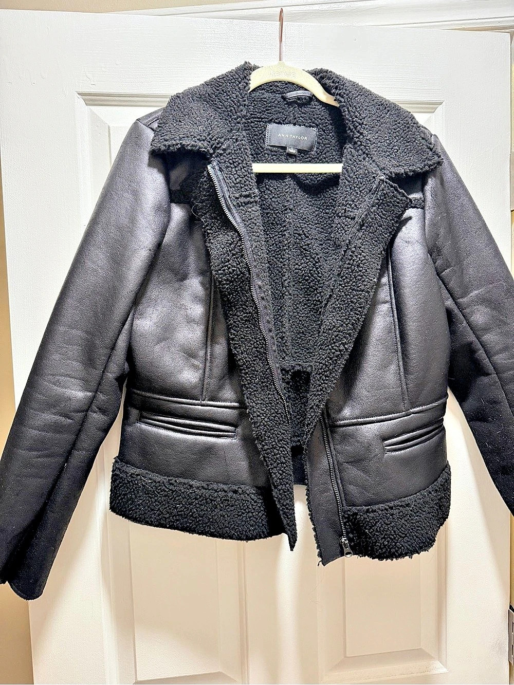 Ann Taylor Weekend Shearling Trim Moto Jacket in Faux Leather Black